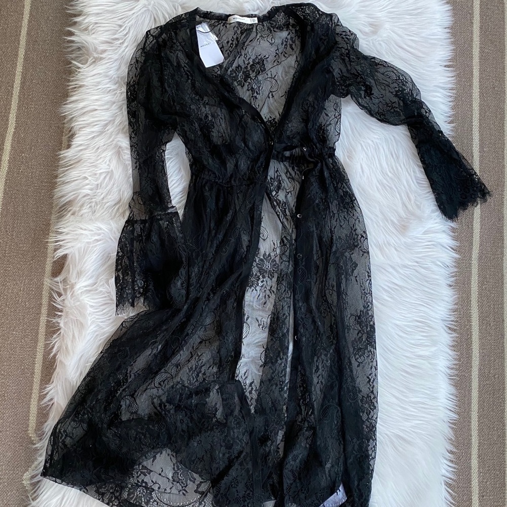 Elegant Black Lace Women Dress - Picture 2 of 7